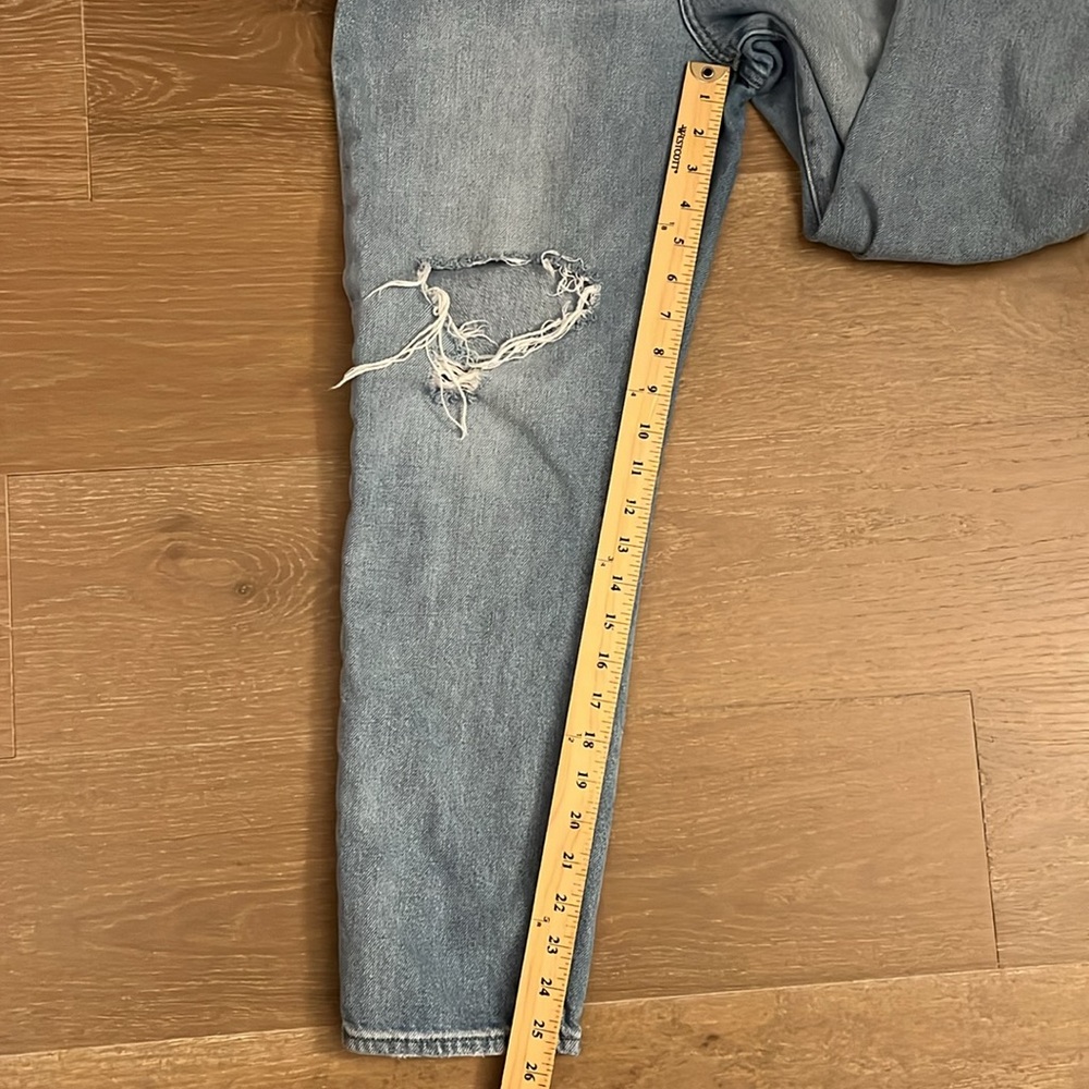 Madewell The Momjean in Gilford Wash: Ripped Edition size 27 - Picture 15 of 16